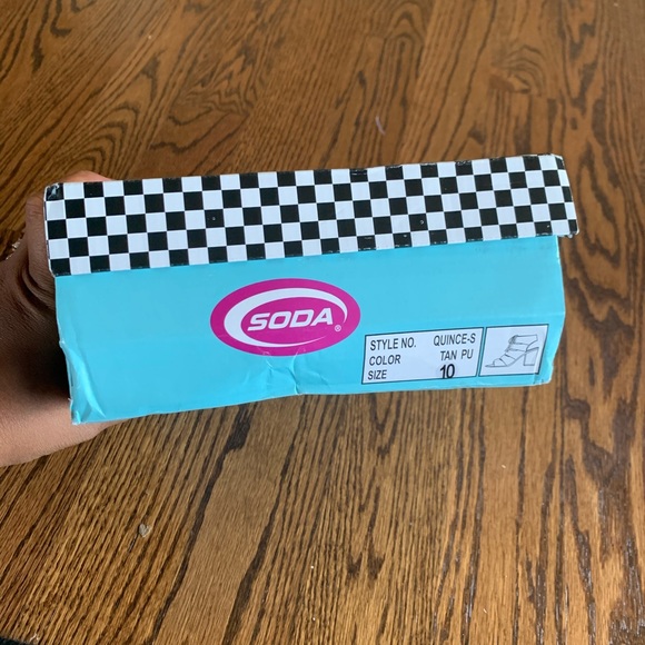 Brand New! Tan lace up high heel sandals size 10 - Picture 3 of 3